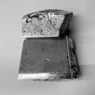 Materiale di legazione principale di alluminio a forma di ingot per leghe ZnLa ZnY ZnLa ZnMn ZnLi