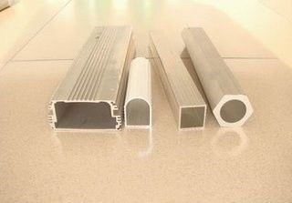 Profil estrusi personalizzato in magnesio HB-EP-EL01 AZ31B per dissipatore di calore elettronico per involucro elettronico