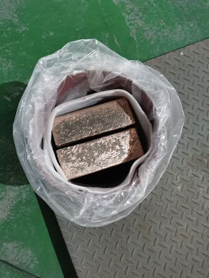 Alumini Copper AlCu Master Alloy Ingot per la raffinazione dei cereali con tenore di 10-50% di Cu