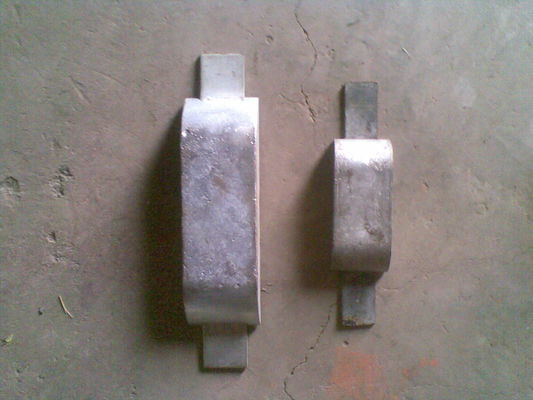 Anodo di alluminio montato a scarico con bastone solido inserito per la protezione catodica offshore più conforme alla forma geometrica della struttura e ha un minore effetto sulla resistenza