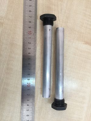 Camco 11593 Anodo a nastro in magnesio per camper, per scaldabagno Atwood da 10 galloni, previene la corrosione dei serbatoi degli scaldabagni