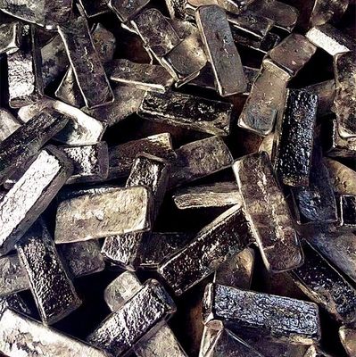 Alloia di tungsteno di alluminio con peso compreso tra il 5 e il 10% per la raffinazione dei grani e le proprietà meccaniche migliorate in lingotti di waffle da 6-8 kg