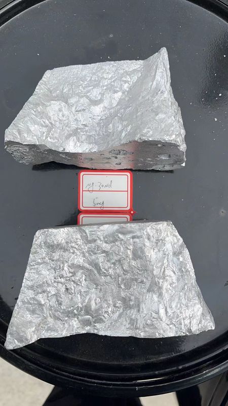 Argento di terre rare, magnesio grigio, magnesio master Mg/Al/Zn per la fusione di magnesio