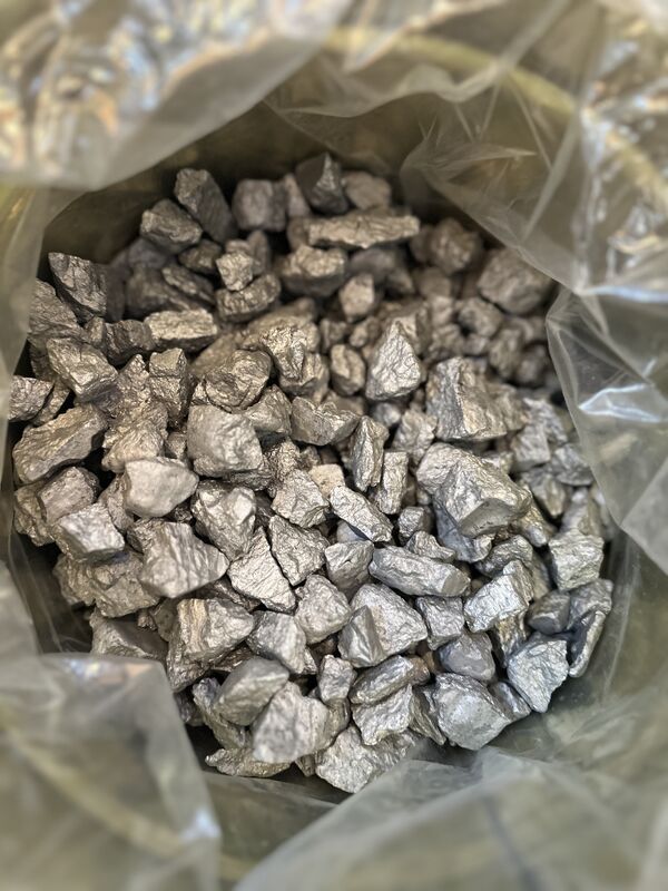 MgBa10 Composizione della lega Lega Magnesio Master Lega Argento Grigio Solido E Leghe Master Alluminio Per Applicazioni Industriali